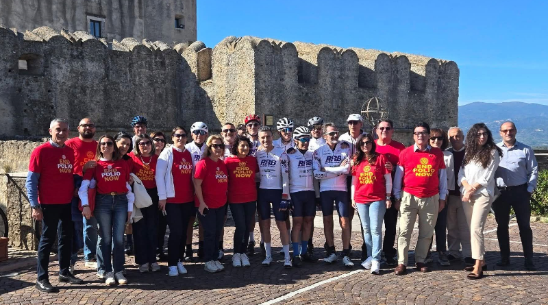 Sport e solidarietà a Santa Severina: l’ottava edizione del raduno ciclistico unisce il territorio contro la polio