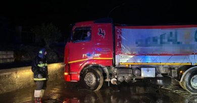 Maltempo nel Crotonese, notte di difficoltà sulla SS107: auto bloccate e statale chiusa