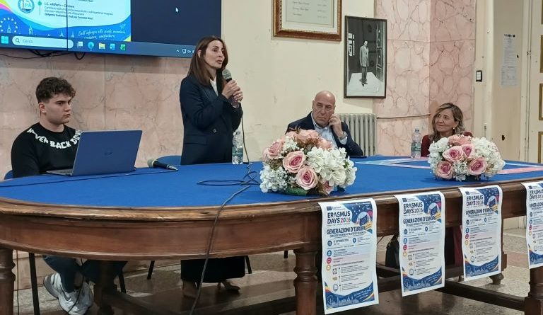 Scuola ed Europa: a Crotone tre istituti insieme per l’Erasmus Day