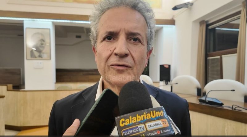 VIDEO – Sanità crotonese alla svolta: piano da 300 milioni per il nuovo ospedale e scommessa sulle alte tecnologie
