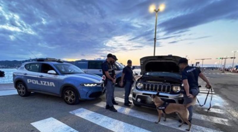 Villa San Giovanni, fermato agli imbarchi con un chilo di cocaina: incastrato dal fiuto del cane Pablo