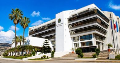 Sottosegretari in Calabria, il centrodestra frena: l’opposizione grida alla vittoria e convoca la stampa