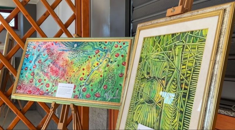 VIDEO – L’arte oltre le sbarre: a Crotone la mostra di “VinOli”, il pittore che ha dipinto il riscatto in cella